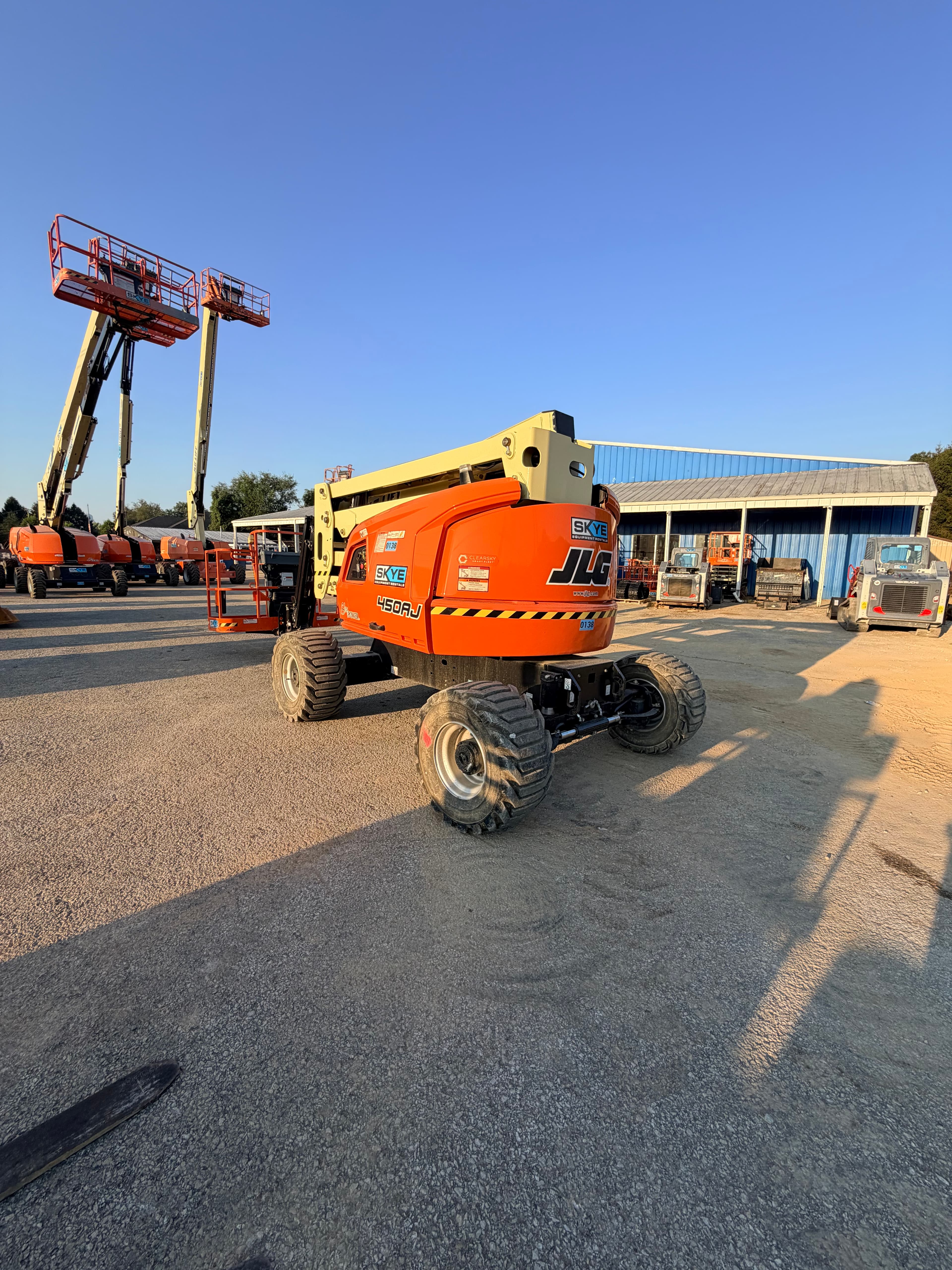 45' Articulating Boom Lift - 4x4 - Diesel w/ Sky Power